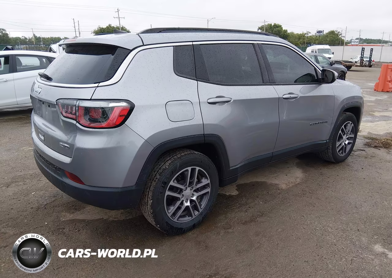 2018 Jeep Compass Latitude Fwd VIN:3C4NJCBB9JT108625 - 4