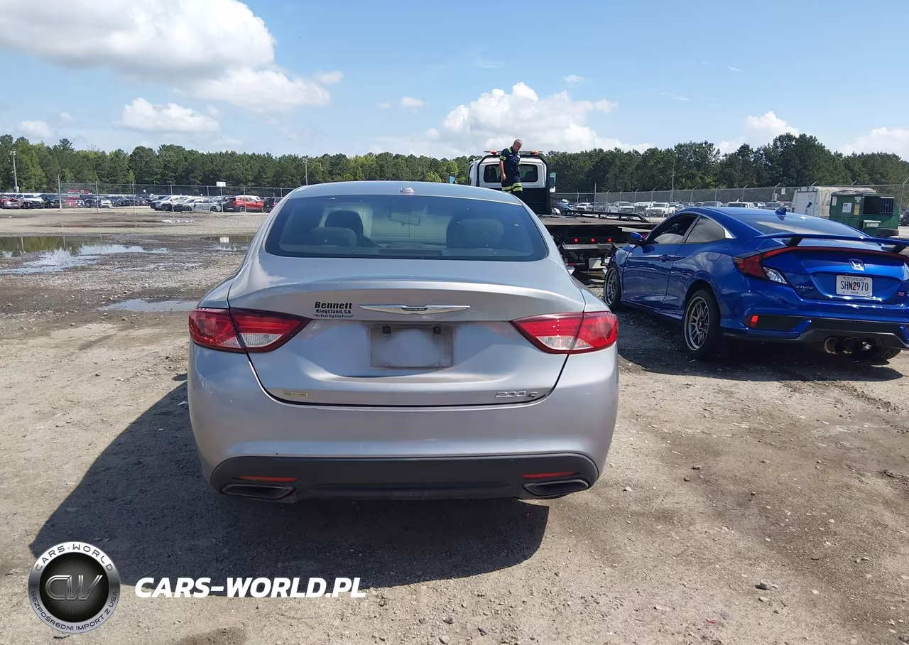2015 Chrysler 200 S VIN:1C3CCCBBXFN732933 - 17