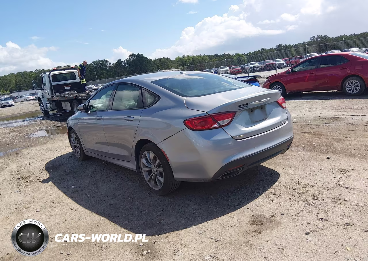 2015 Chrysler 200 S VIN:1C3CCCBBXFN732933 - 3