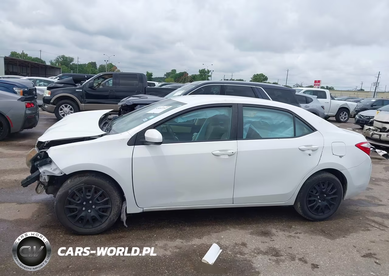 2016 Toyota Corolla Le VIN:5YFBURHE5GP566205 - 14