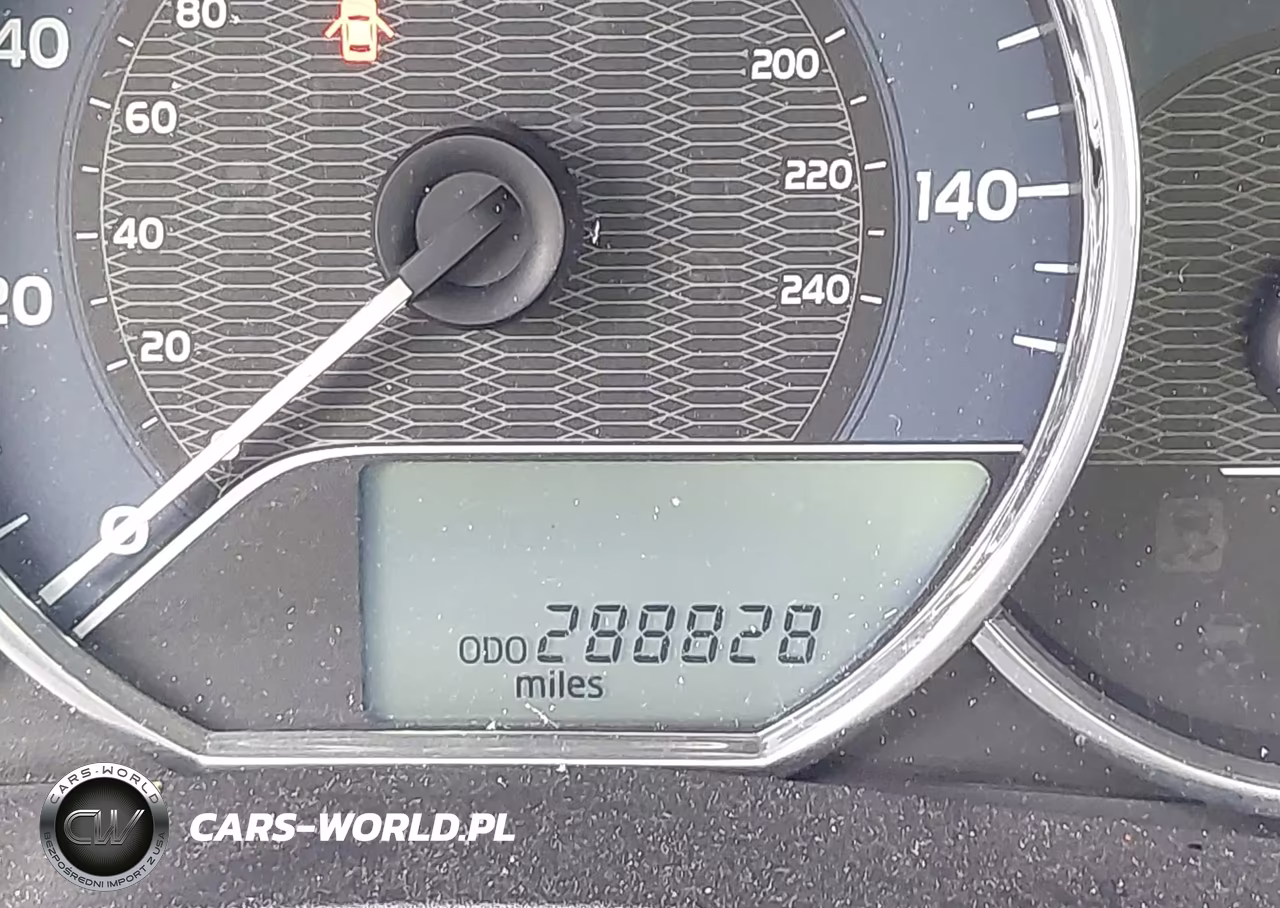 2016 Toyota Corolla Le VIN:5YFBURHE5GP566205 - 7