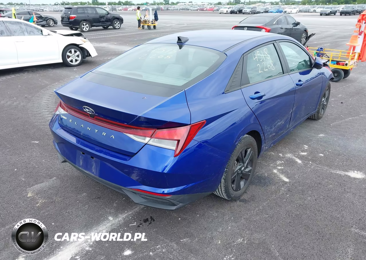 2022 Hyundai Elantra Sel VIN:5NPLM4AG8NH070232 - 4
