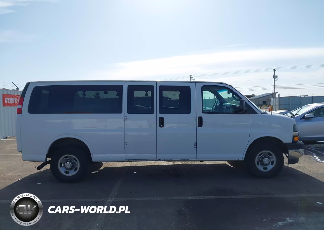 2018 Chevrolet Express 3500 Lt VIN:1GAZGPFG6J1260701 - 14