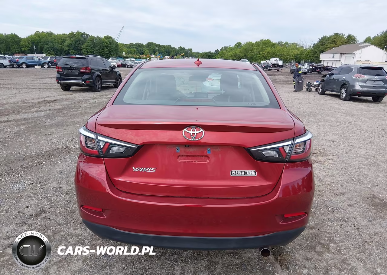 2019 Toyota Yaris Le VIN:3MYDLBYV1KY519055 - 16