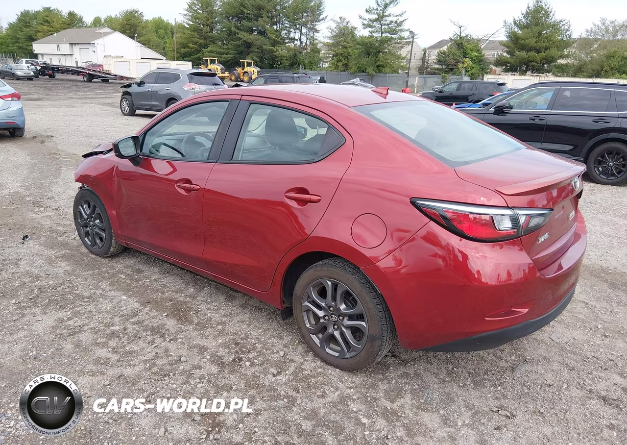 2019 Toyota Yaris Le VIN:3MYDLBYV1KY519055 - 3