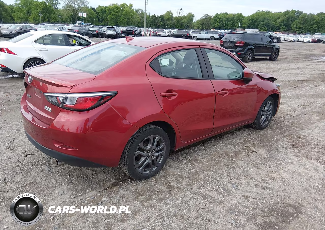 2019 Toyota Yaris Le VIN:3MYDLBYV1KY519055 - 4