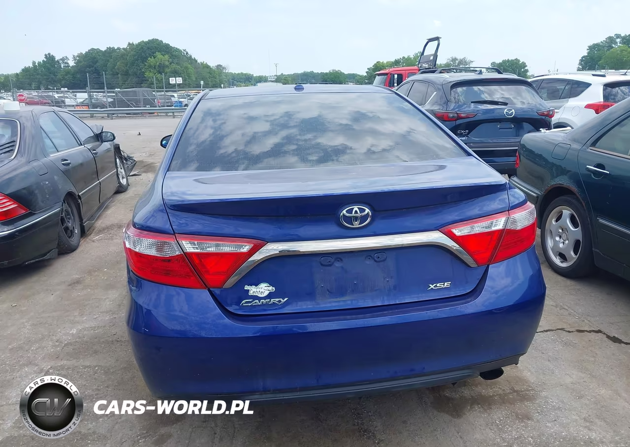 2016 Toyota Camry Xse VIN:4T1BF1FK5GU522594 - 16