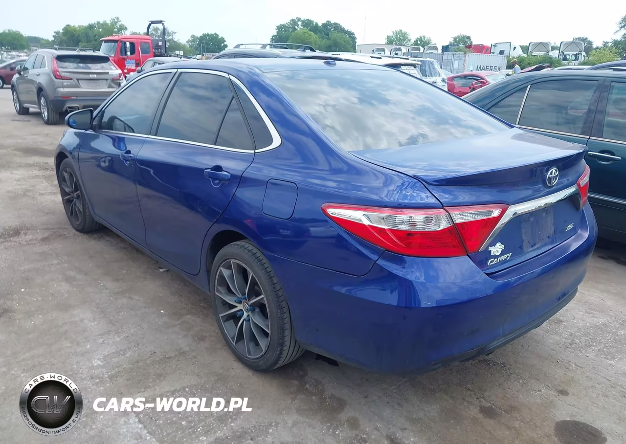 2016 Toyota Camry Xse VIN:4T1BF1FK5GU522594 - 3