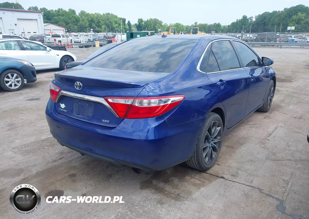 2016 Toyota Camry Xse VIN:4T1BF1FK5GU522594 - 4