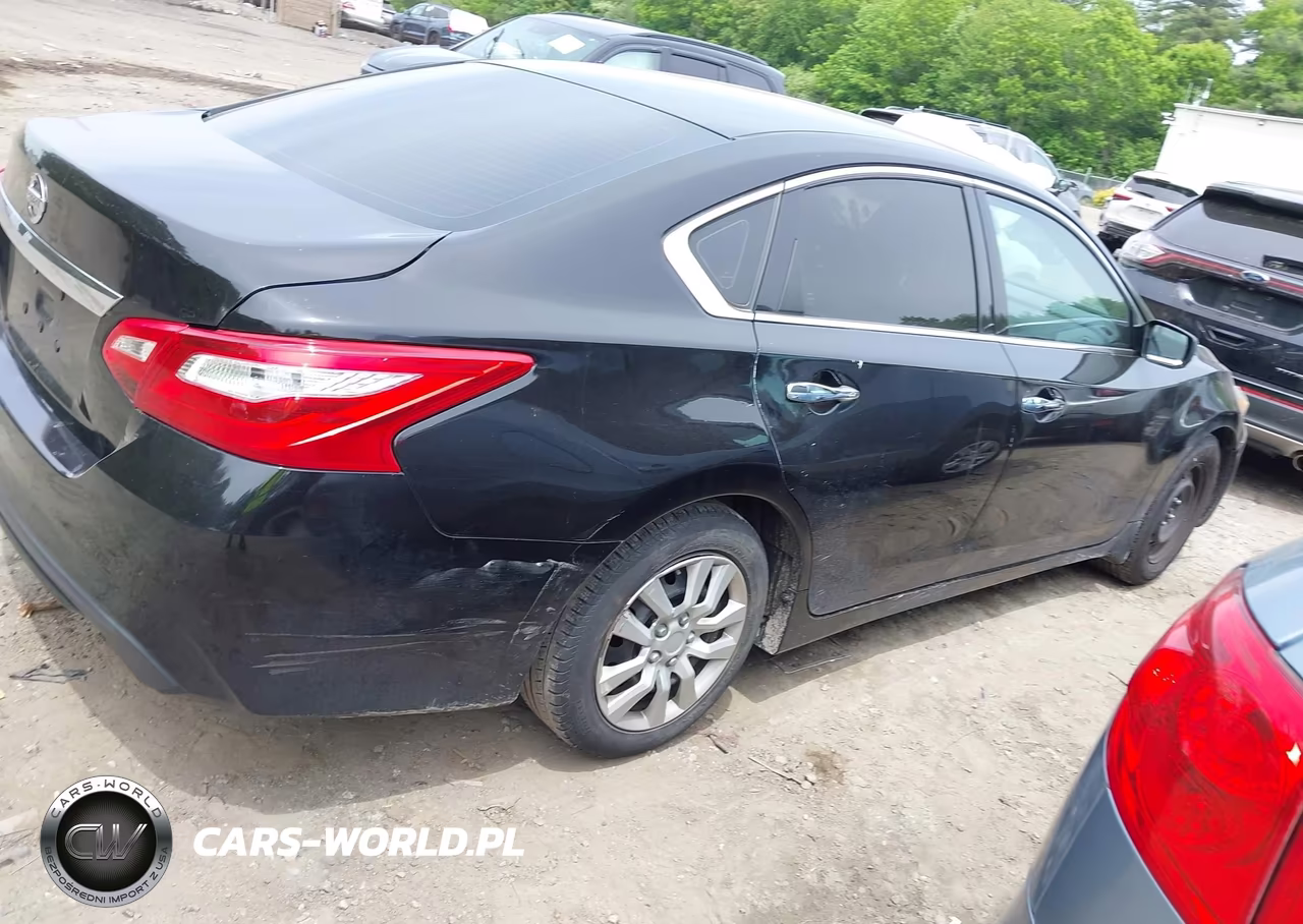 2017 Nissan Altima 2.5 S VIN:1N4AL3APXHC213319 - 4