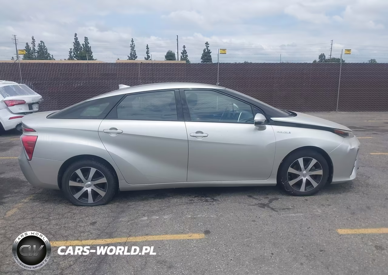 2017 Toyota Mirai VIN:JTDBVRBD1HA002344 - 13