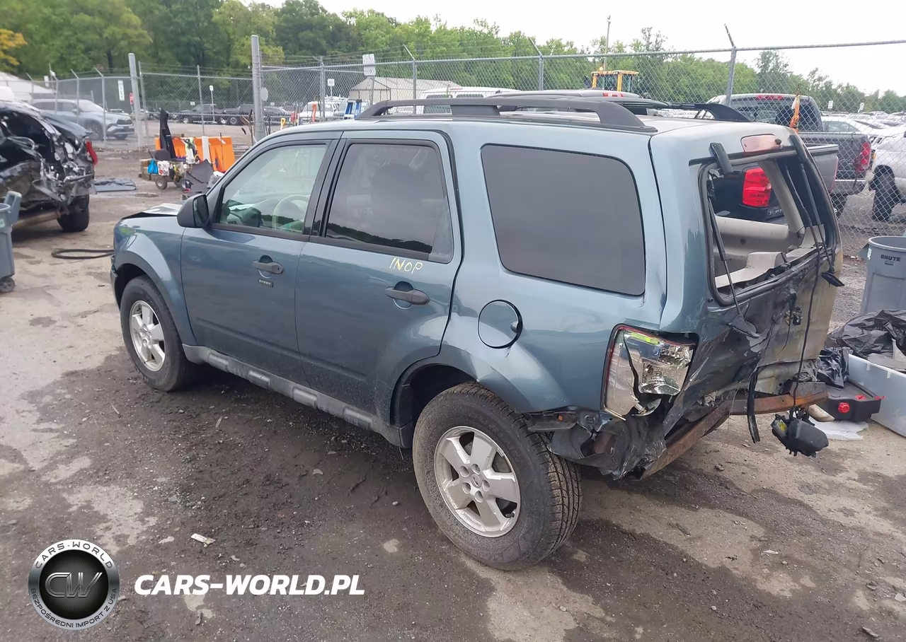 2011 Ford Escape Xlt VIN:1FMCU0D72BKC25628 - 3