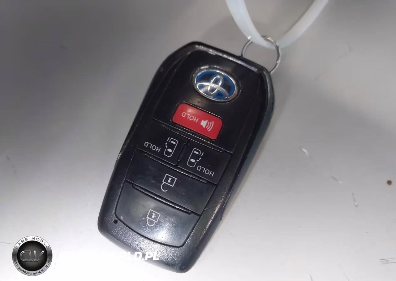 2021 Toyota Sienna Le VIN:5TDBRKEC4MS015326 - 11