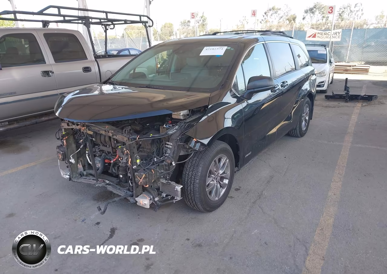 2021 Toyota Sienna Le VIN:5TDBRKEC4MS015326 - 2