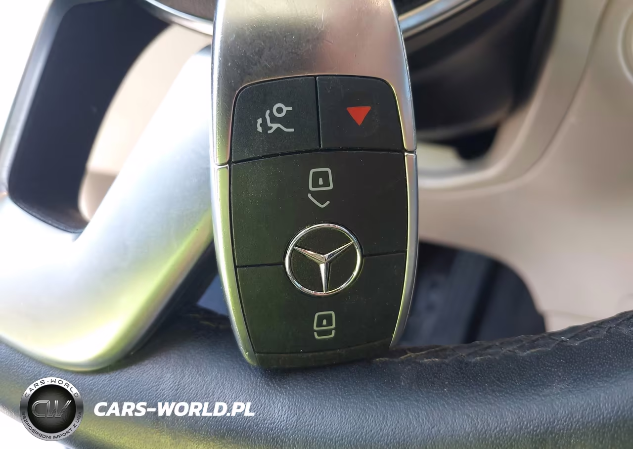 2020 Mercedes-Benz Glc 300 VIN:W1N0G8DB2LF827384 - 11
