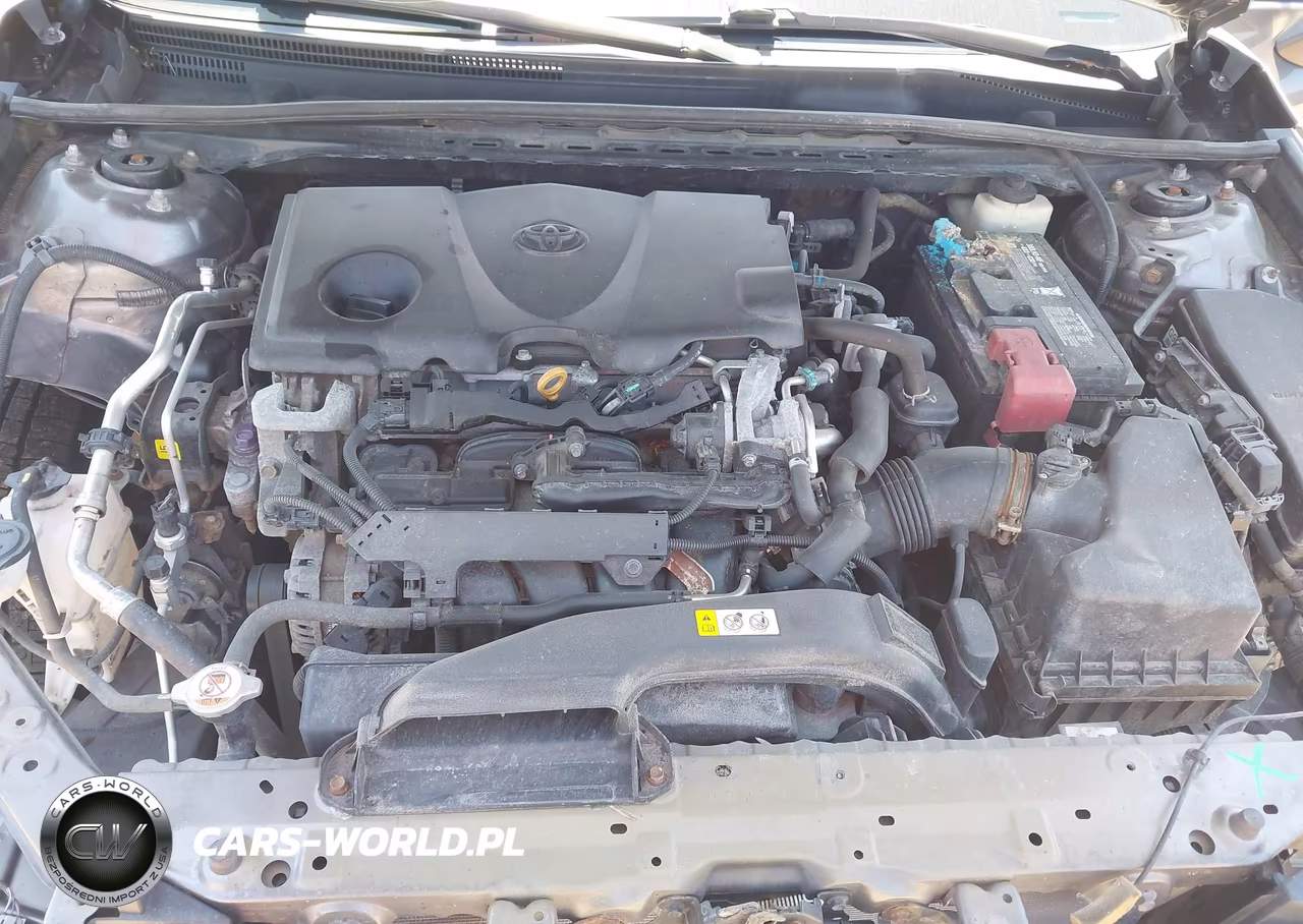 2018 Toyota Camry Le VIN:4T1B11HK0JU068595 - 10