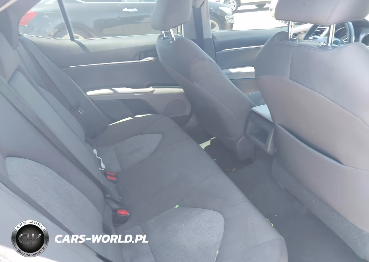 2018 Toyota Camry Le VIN:4T1B11HK0JU068595 - 8