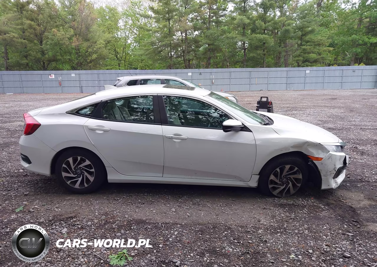 2018 Honda Civic Ex VIN:19XFC2F76JE208281 - 13