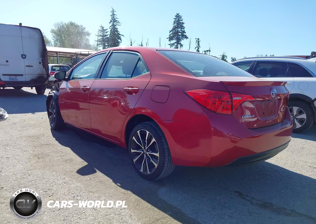 2017 Toyota Corolla Se VIN:2T1BURHE9HC869618 - 3