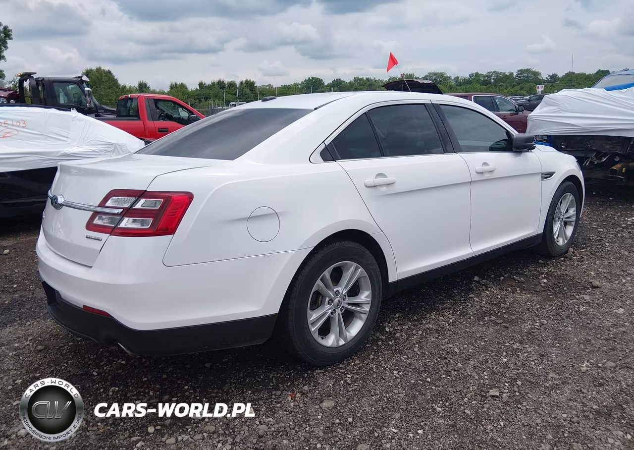 2018 Ford Taurus Se VIN:1FAHP2D89JG103913 - 4