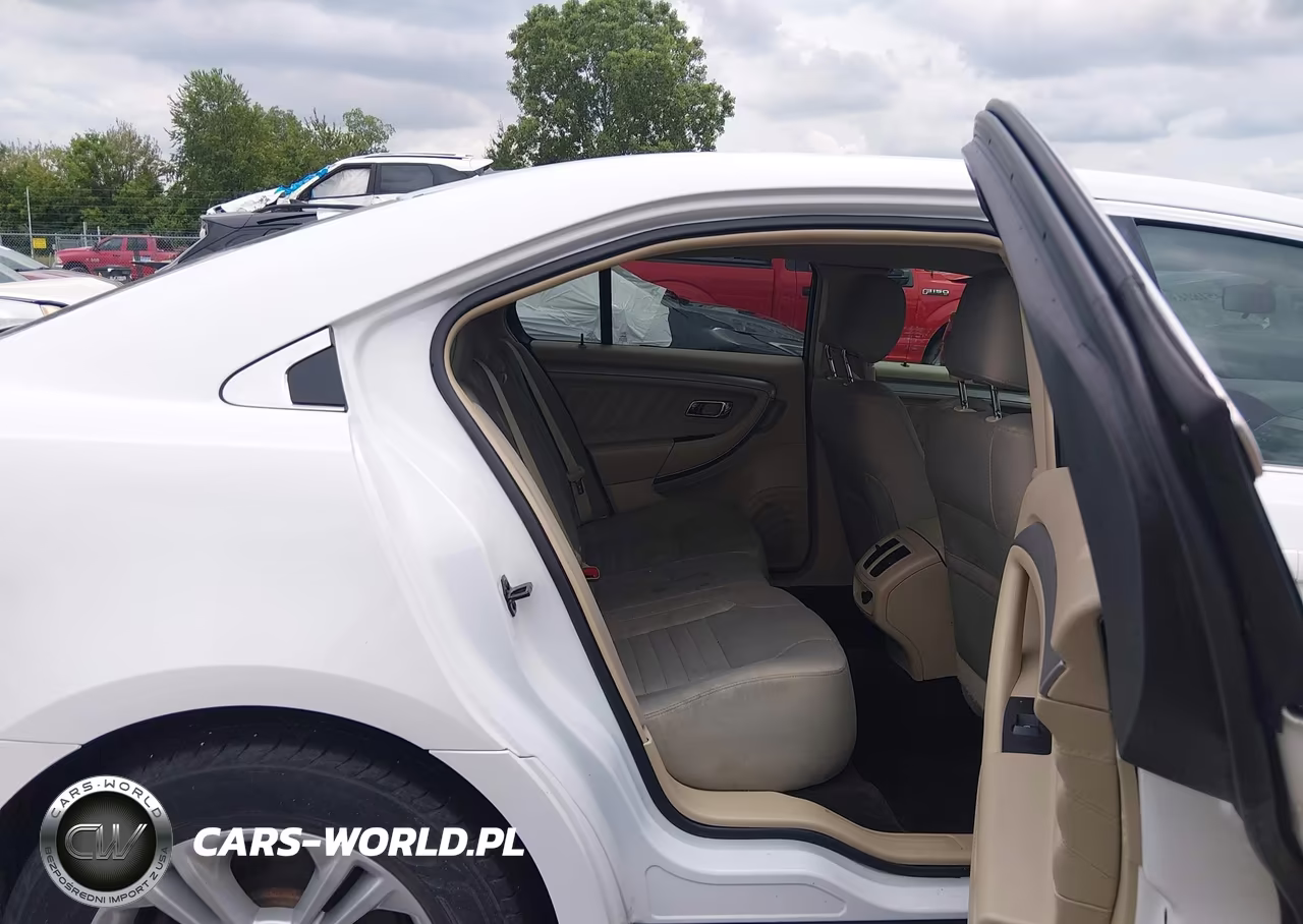 2018 Ford Taurus Se VIN:1FAHP2D89JG103913 - 8