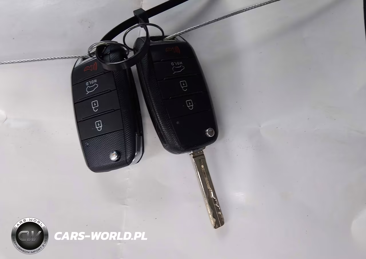 2016 Kia Soul + VIN:KNDJP3A54G7855961 - 11