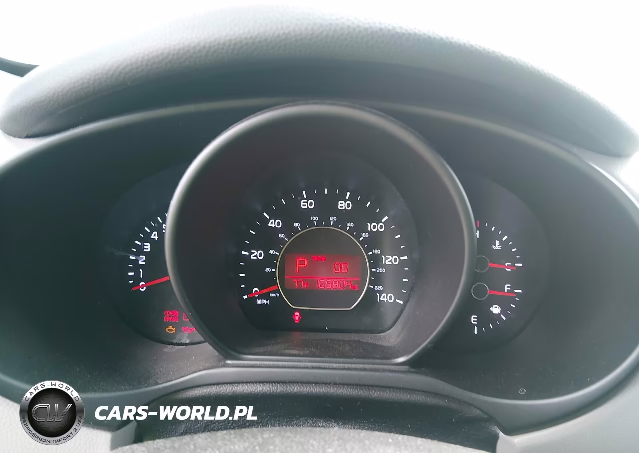 2016 Kia Soul + VIN:KNDJP3A54G7855961 - 7