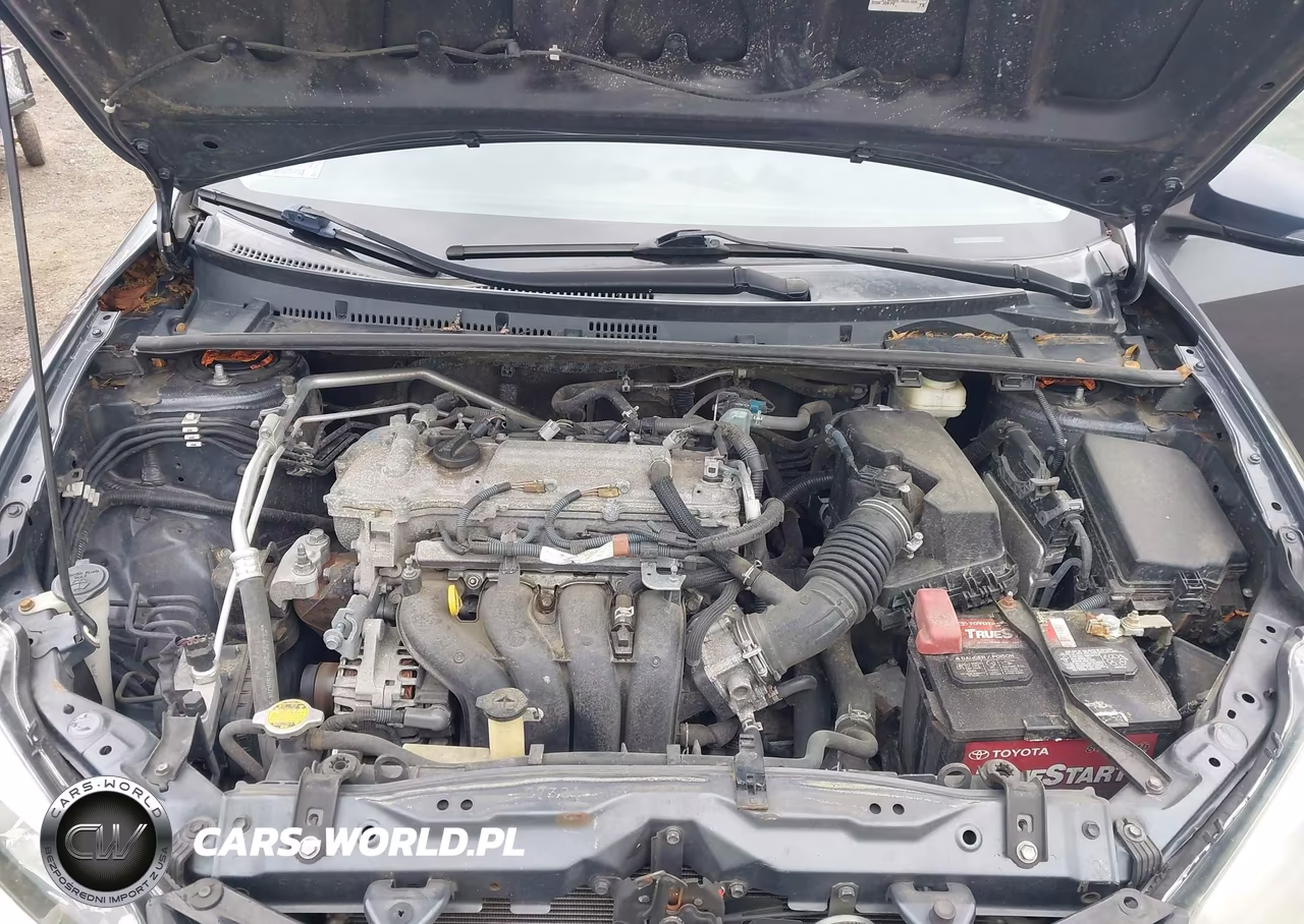 2015 Toyota Corolla S Plus VIN:5YFBURHE5FP332838 - 10