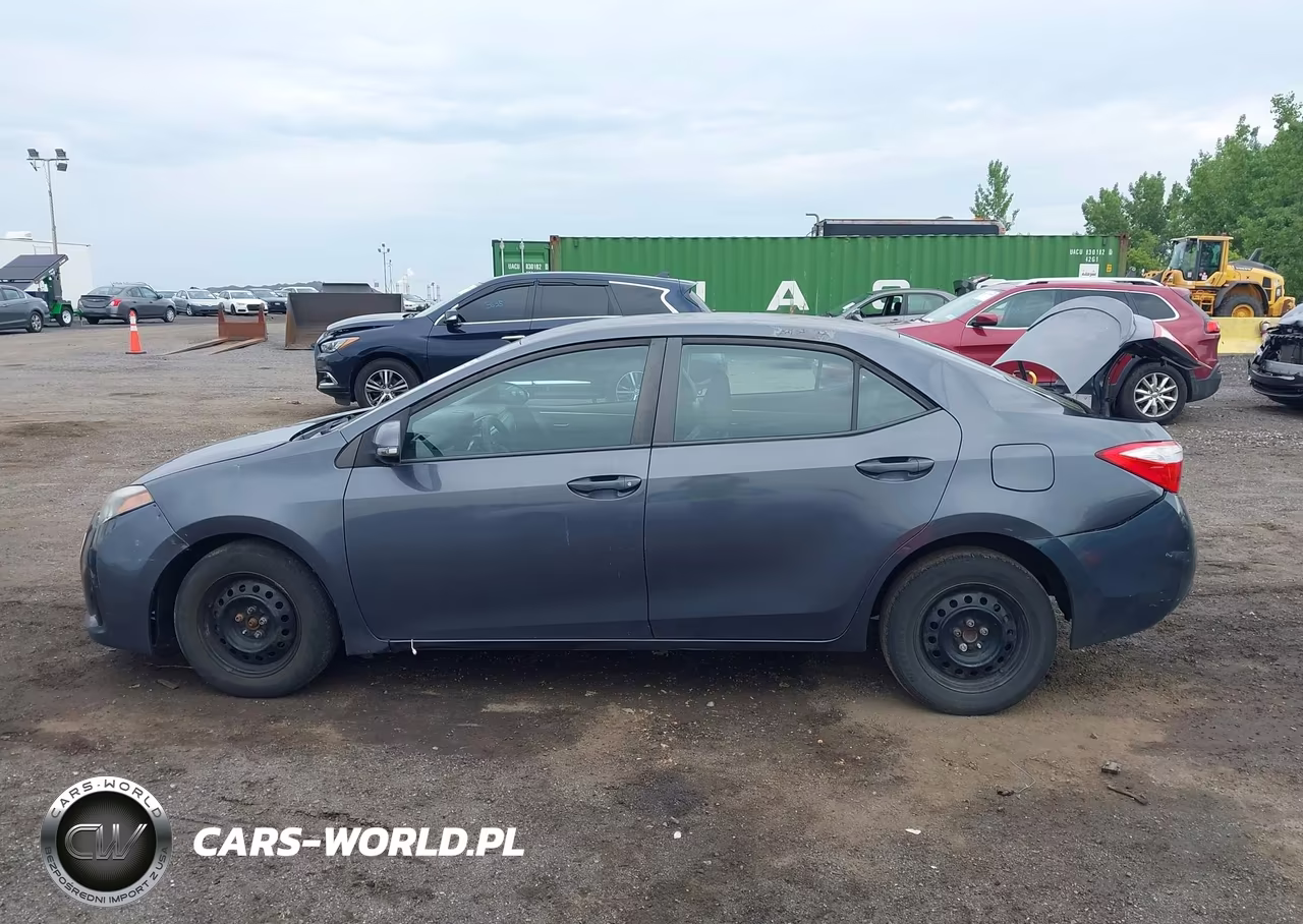 2015 Toyota Corolla S Plus VIN:5YFBURHE5FP332838 - 14