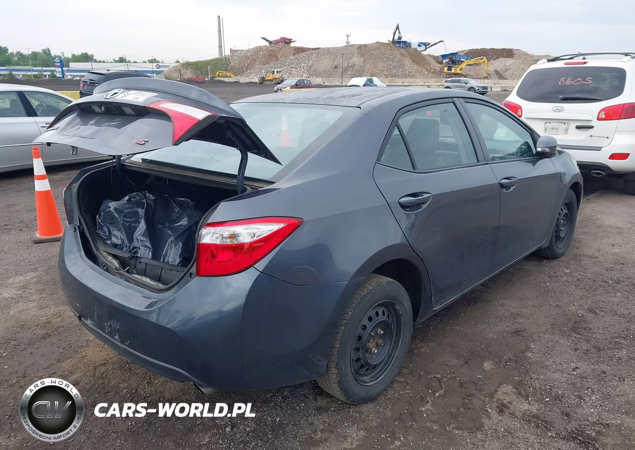 2015 Toyota Corolla S Plus VIN:5YFBURHE5FP332838 - 4