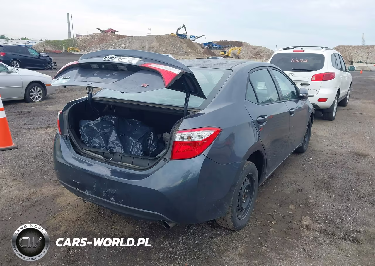2015 Toyota Corolla S Plus VIN:5YFBURHE5FP332838 - 6