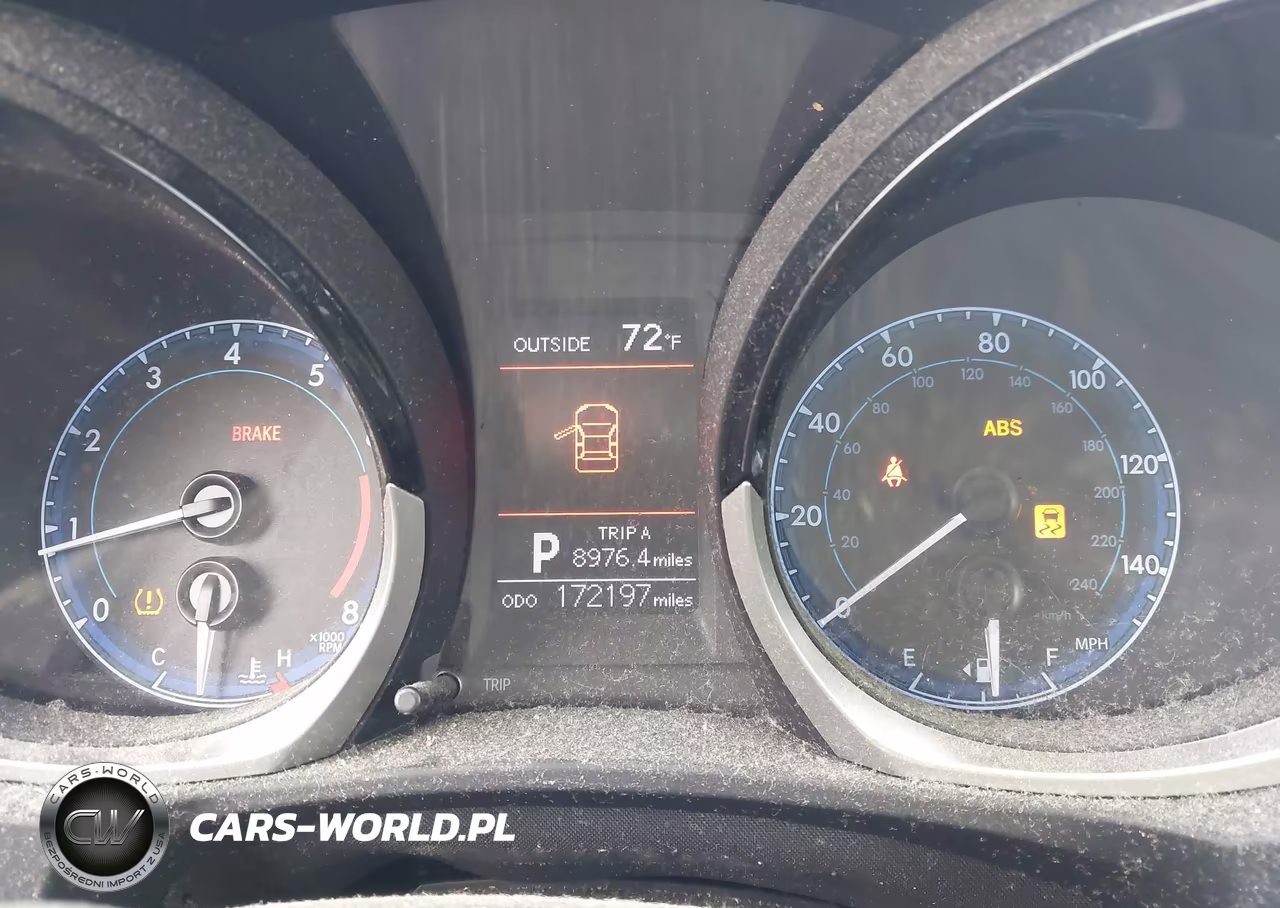 2015 Toyota Corolla S Plus VIN:5YFBURHE5FP332838 - 7