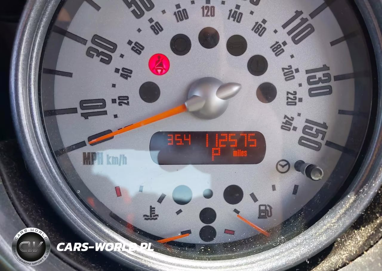 2006 Mini Cooper VIN:WMWRC33516TK17889 - 16
