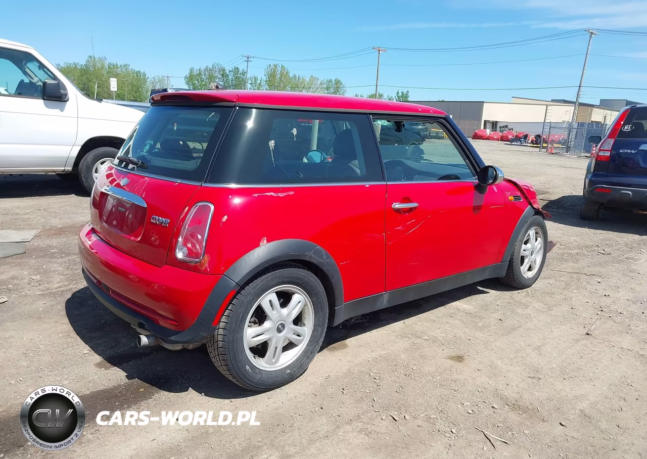 2006 Mini Cooper VIN:WMWRC33516TK17889 - 4
