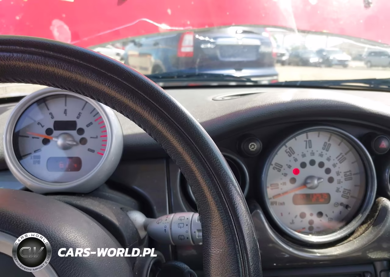 2006 Mini Cooper VIN:WMWRC33516TK17889 - 7