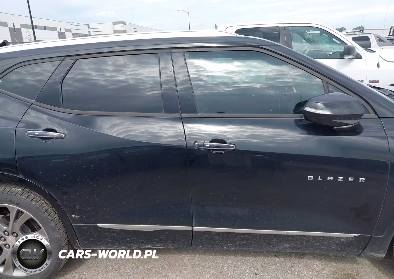 2019 Chevrolet Blazer Premier VIN:3GNKBFRS3KS658974 - 13