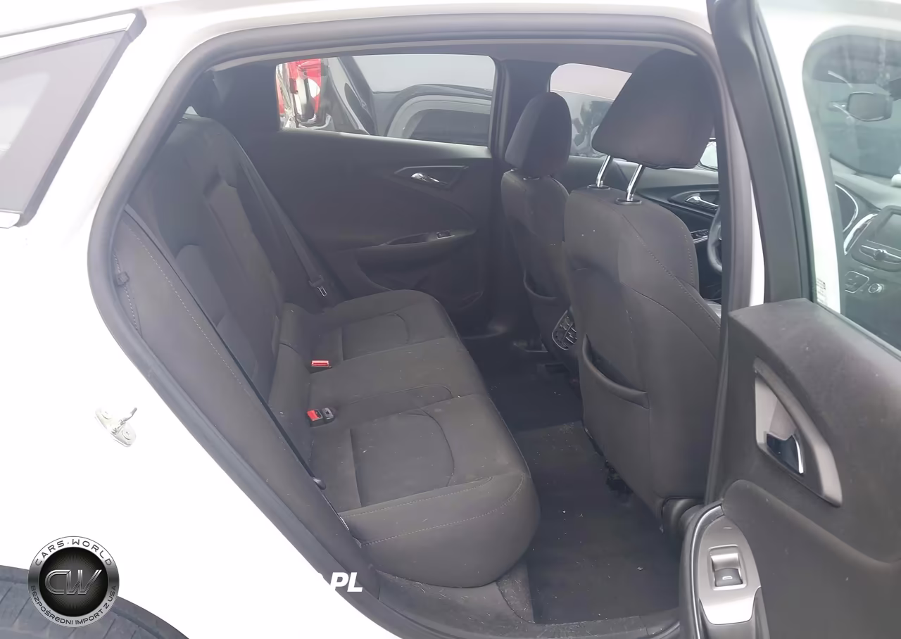 2018 Chevrolet Malibu Lt VIN:1G1ZD5ST4JF270548 - 8