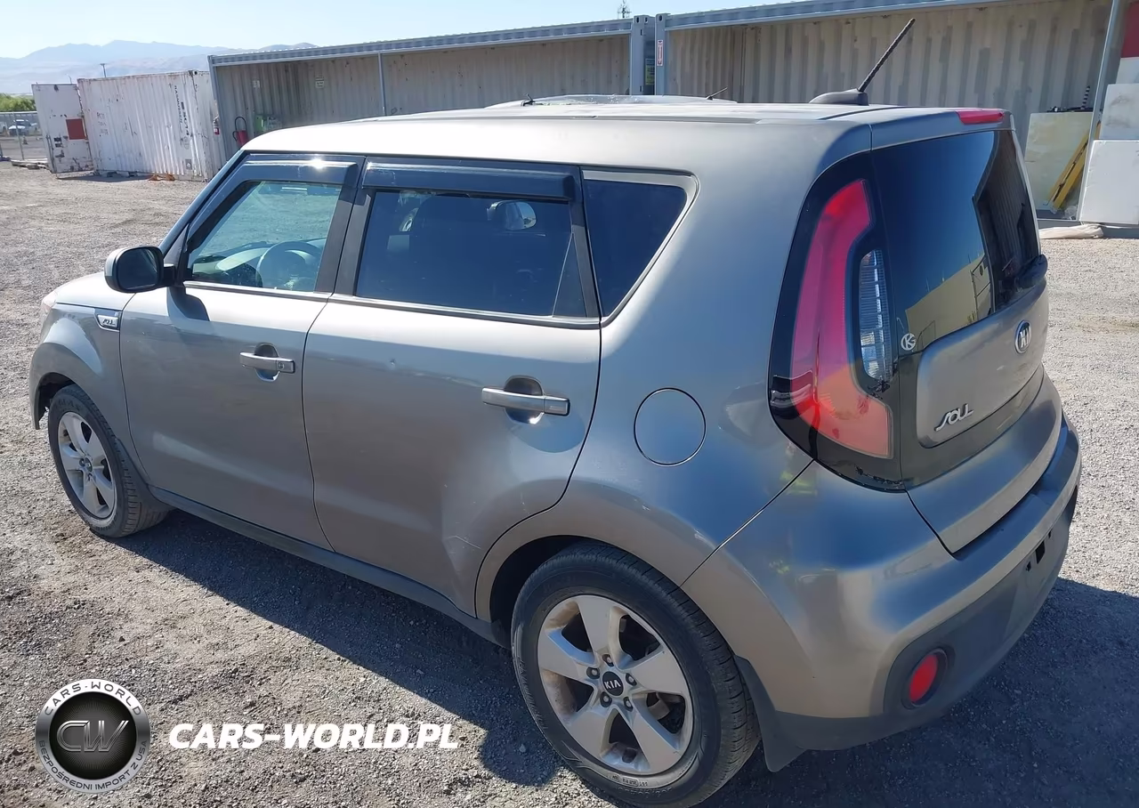 2018 Kia Soul VIN:KNDJN2A22J7533638 - 3