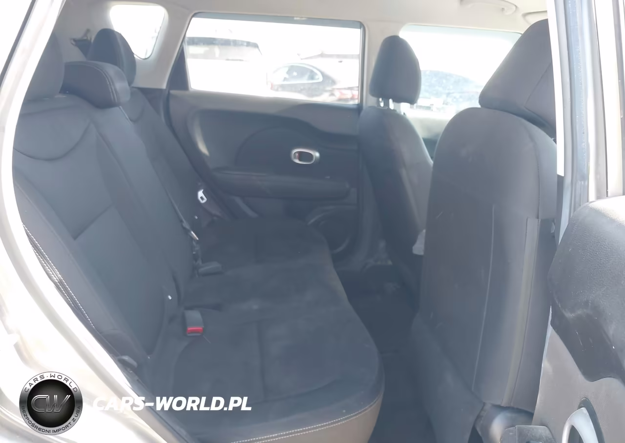 2018 Kia Soul VIN:KNDJN2A22J7533638 - 8