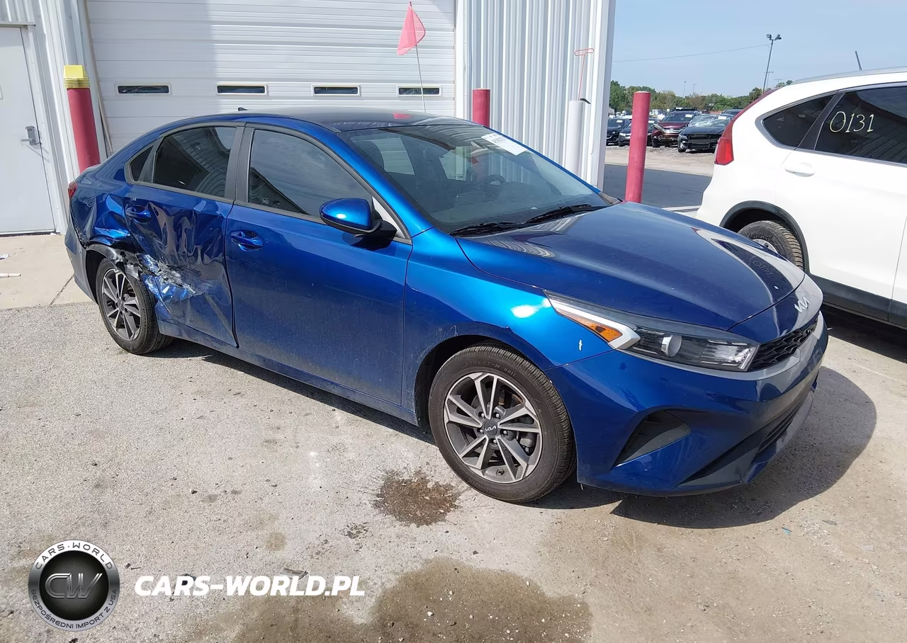 2023 Kia Forte Lxs – zdjęcie 1 z 16