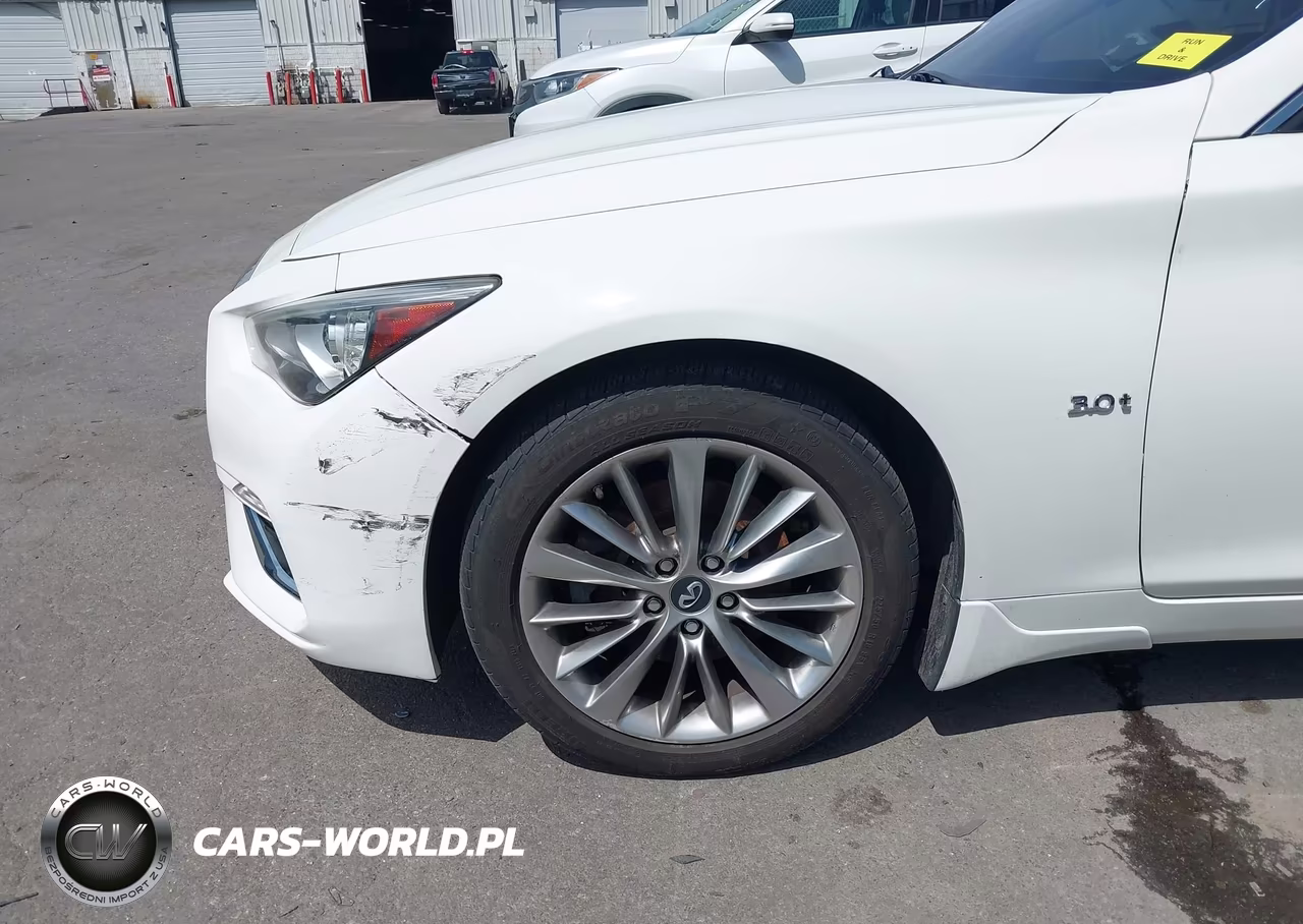 2019 Infiniti Q50 3.0T Luxe VIN:JN1EV7AR8KM556522 - 18