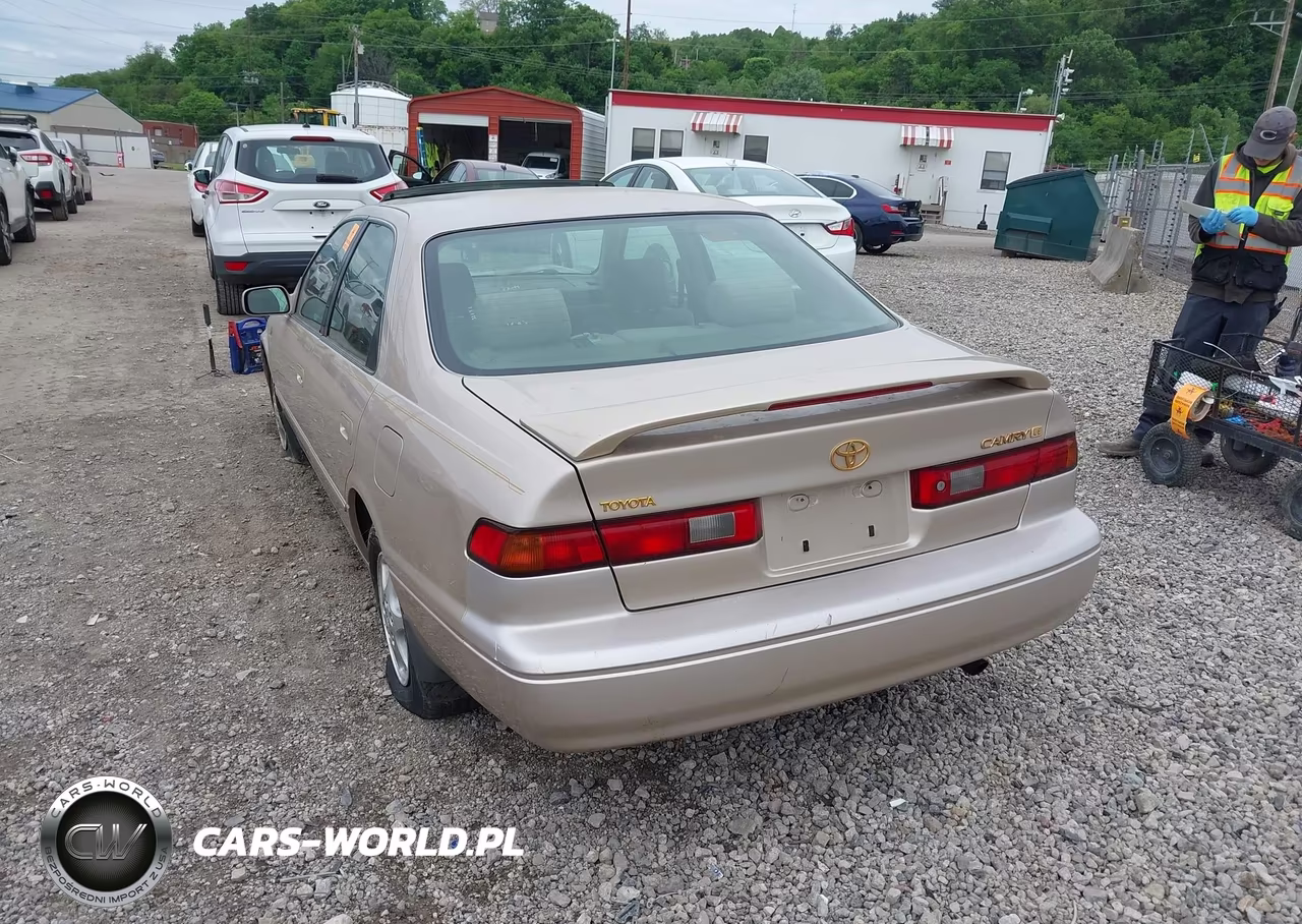 1997 Toyota Camry Le VIN:4T1BG22K2VU161041 - 3