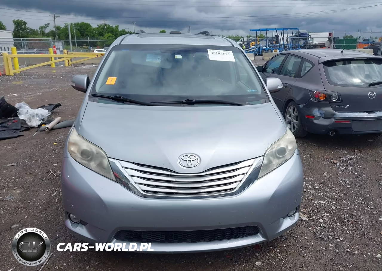 2014 Toyota Sienna Limited V6 7 Passenger VIN:5TDYK3DC6ES460531 - 12