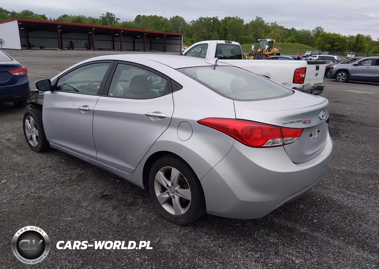 2013 Hyundai Elantra Gls VIN:5NPDH4AE4DH193533 - 3