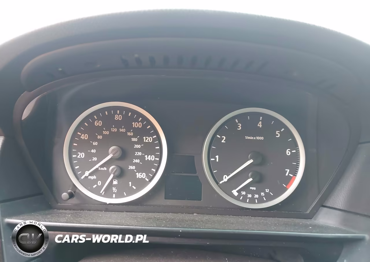 2007 BMW 530Xit VIN:WBANN735X7CN05010 - 7