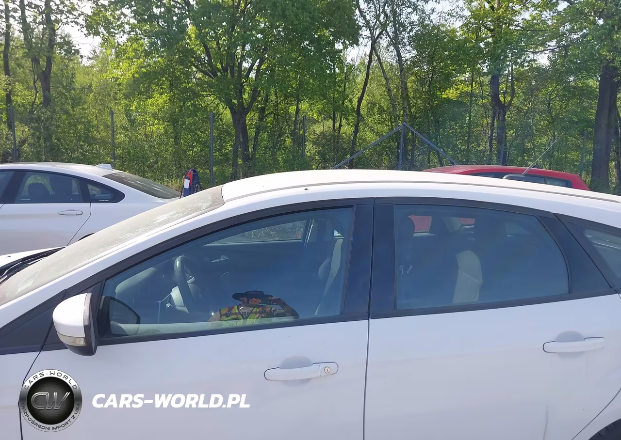 2016 Ford Focus Se VIN:1FADP3K20GL345153 - 6