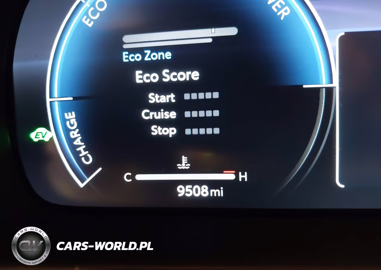 2025 Toyota Crown Signia Xle VIN:JTDACAAJ7S3028209 - 15