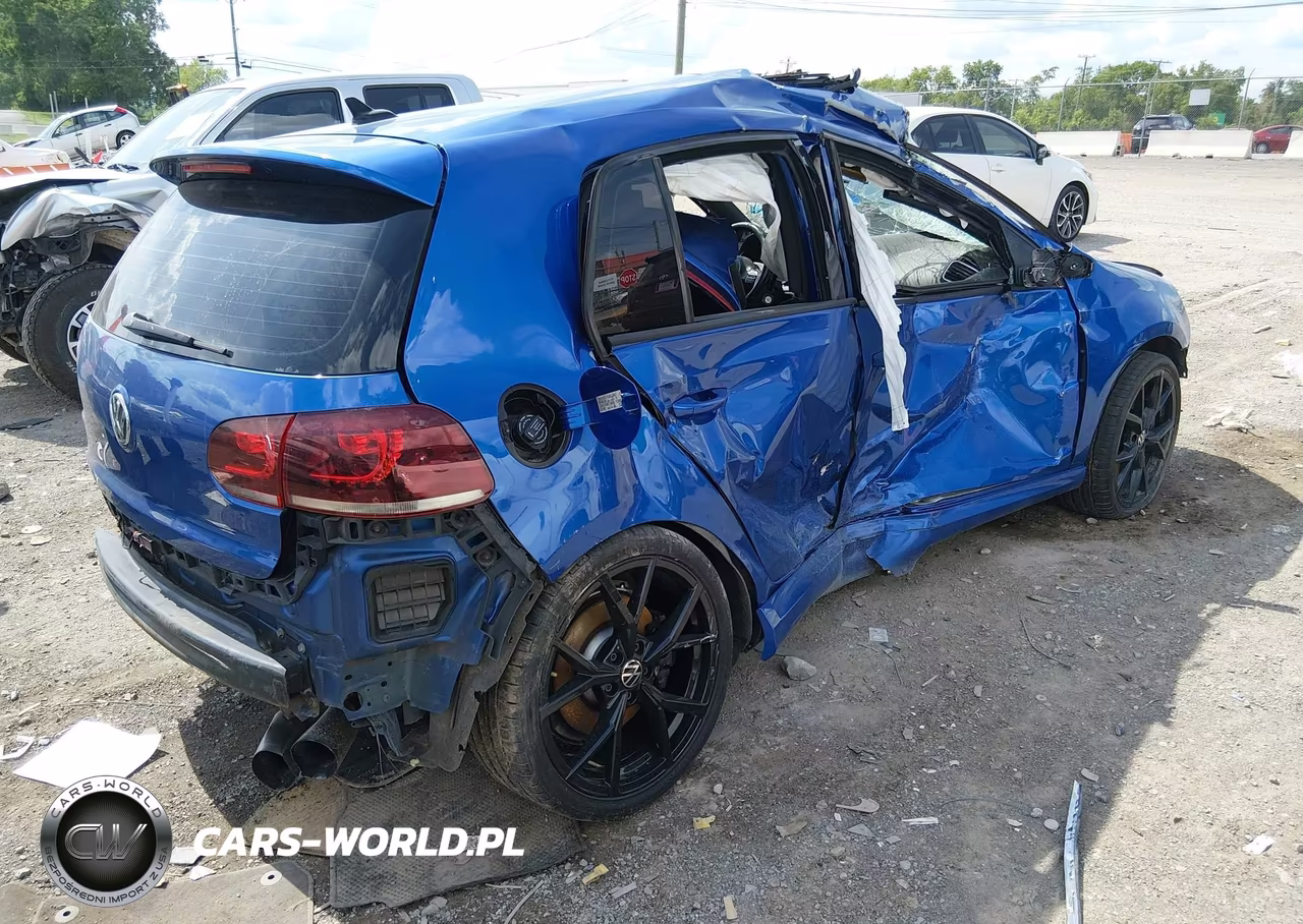 2012 Volkswagen Golf R 4-Door VIN:WVWPF7AJ9CW230053 - 4