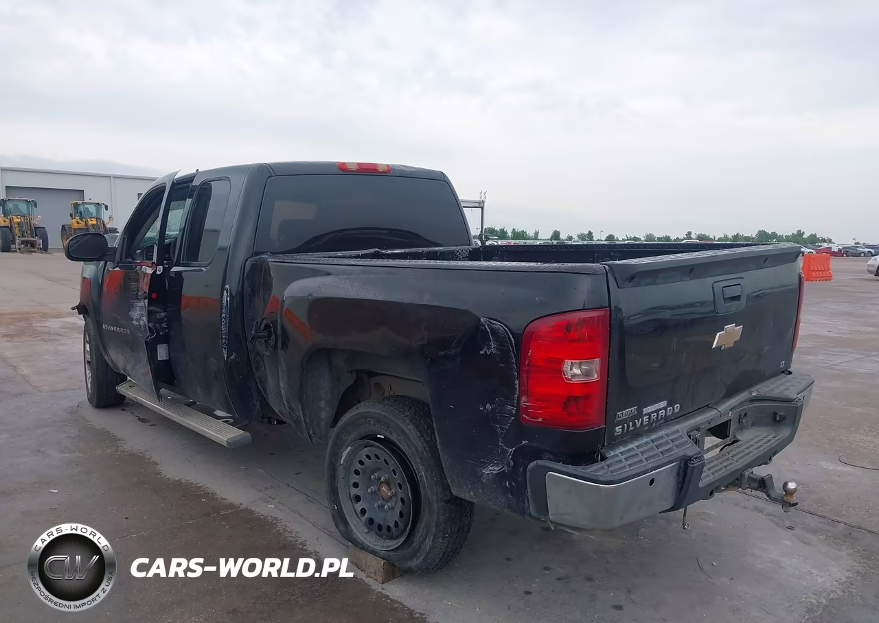 2008 Chevrolet Silverado 1500 Work Truck VIN:1GCEC19XX8Z215167 - 3