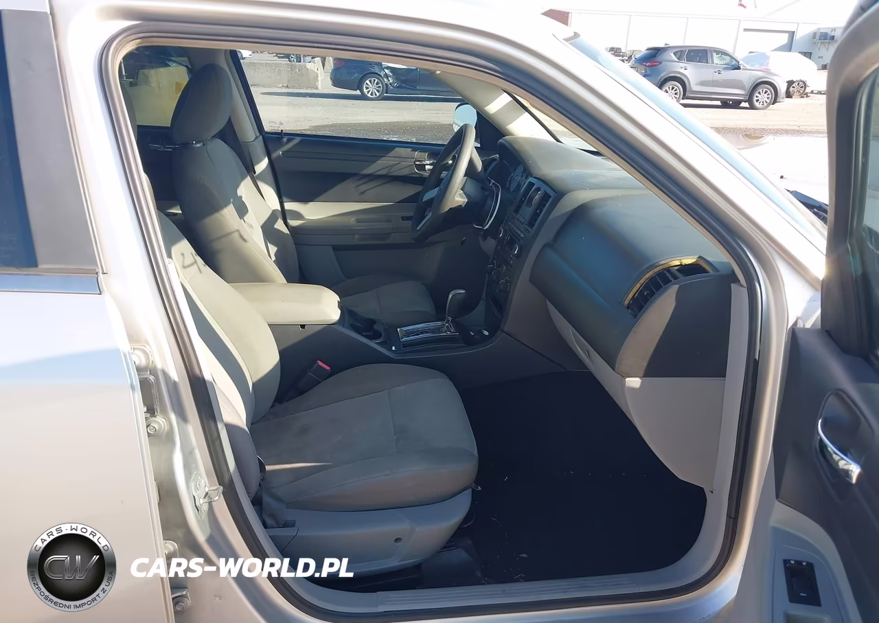 2007 Chrysler 300 VIN:2C3KA43RX7H784849 - 5